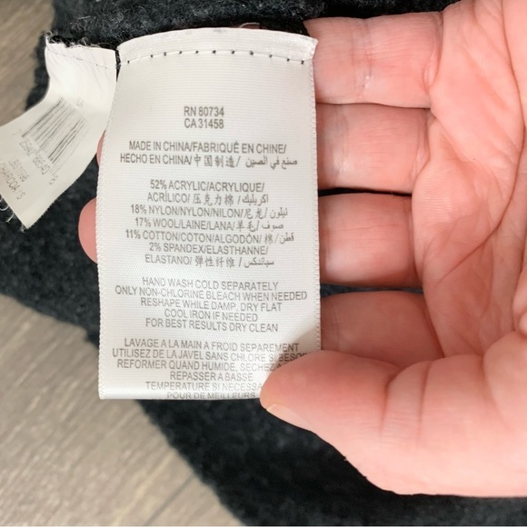 BCBG Max Azria Ida Sweater Cropped Wool Blend Pullover Fuzzy Black Small - Picture 8 of 11